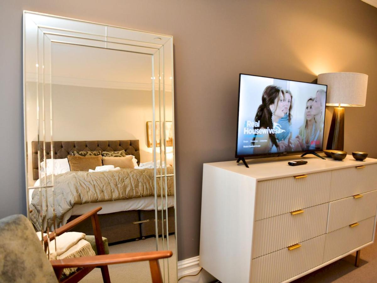 Pass The Keys Beautiful 2 Bed Apartment With Parking In The Bay Cardiff Exterior foto